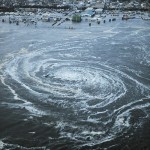 Stuart_Wilde_Japan_whirlpool