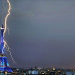 eiffel_tower_lightning