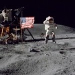 SW_Astronaut_Salutes_The_Flag