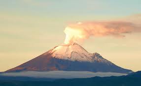 UFO Dives into el Popocatepetl near Mexico City